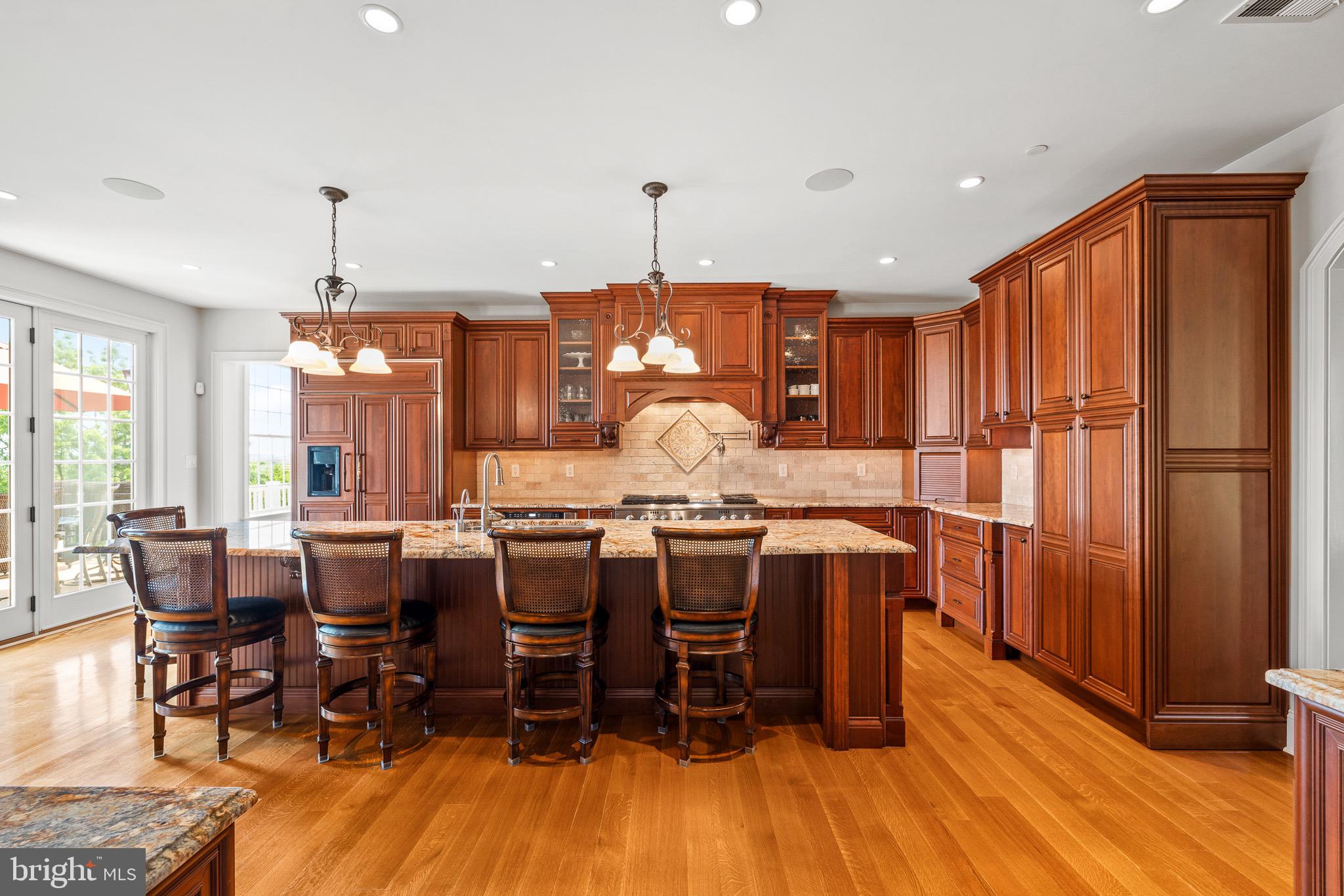 5835 RIDGEVIEW DRIVE