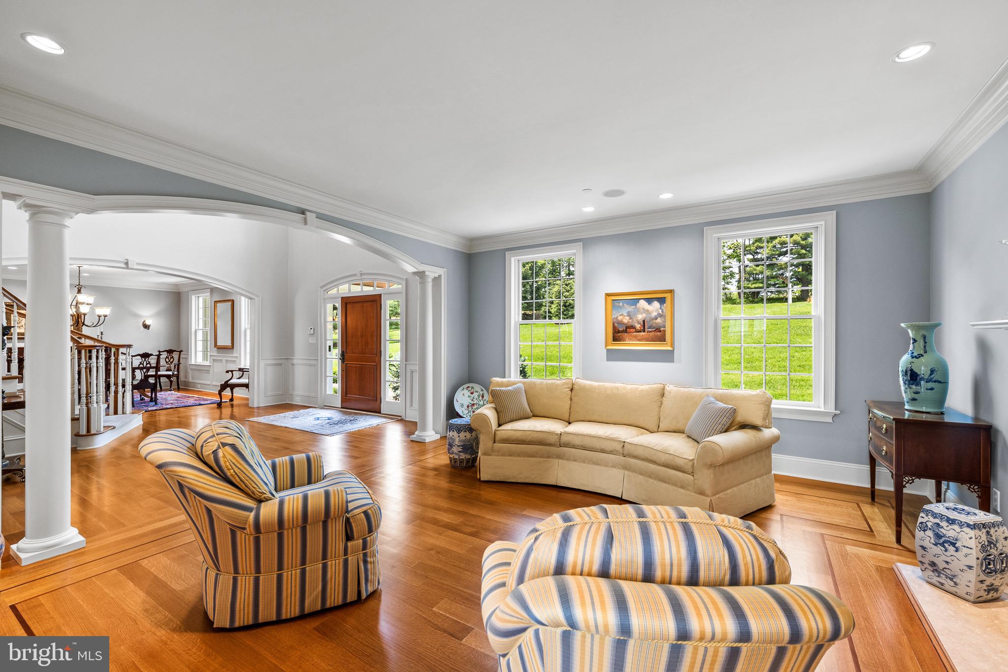 5835 RIDGEVIEW DRIVE