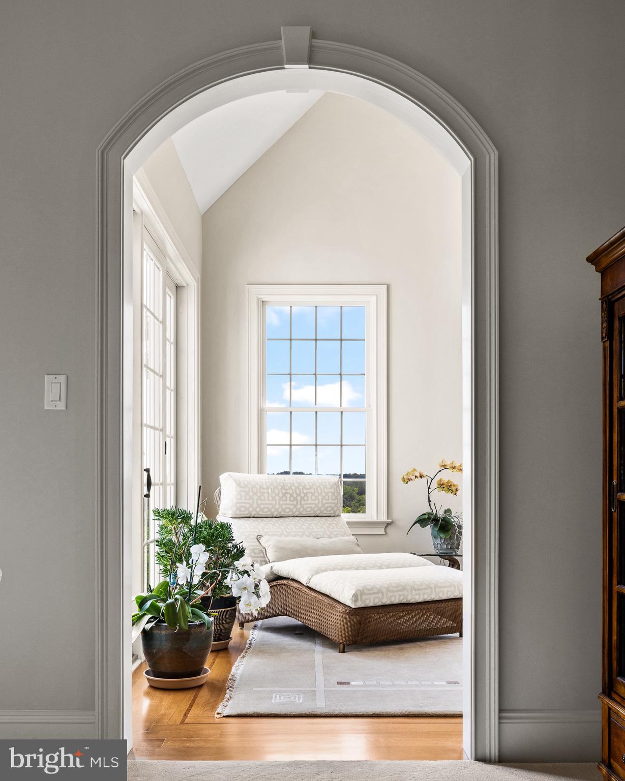 5835 RIDGEVIEW DRIVE