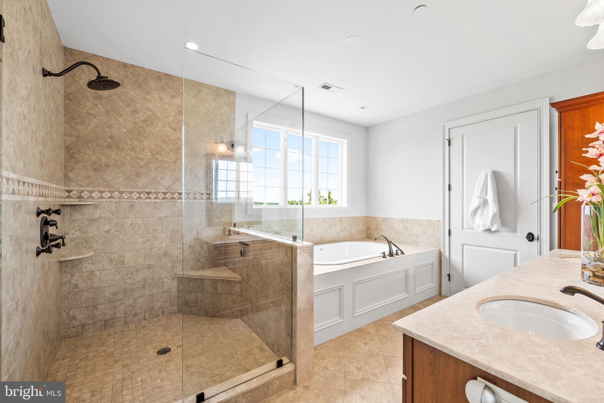 5835 RIDGEVIEW DRIVE