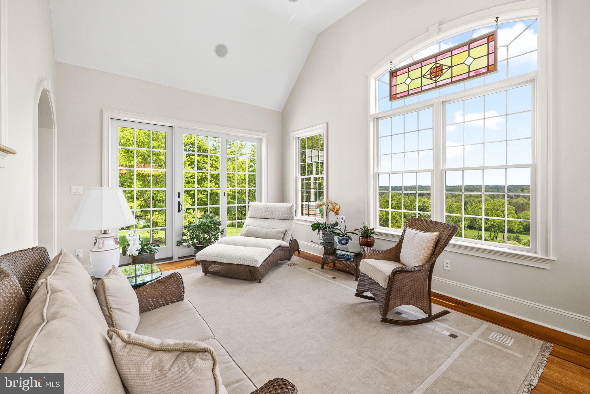 5835 RIDGEVIEW DRIVE