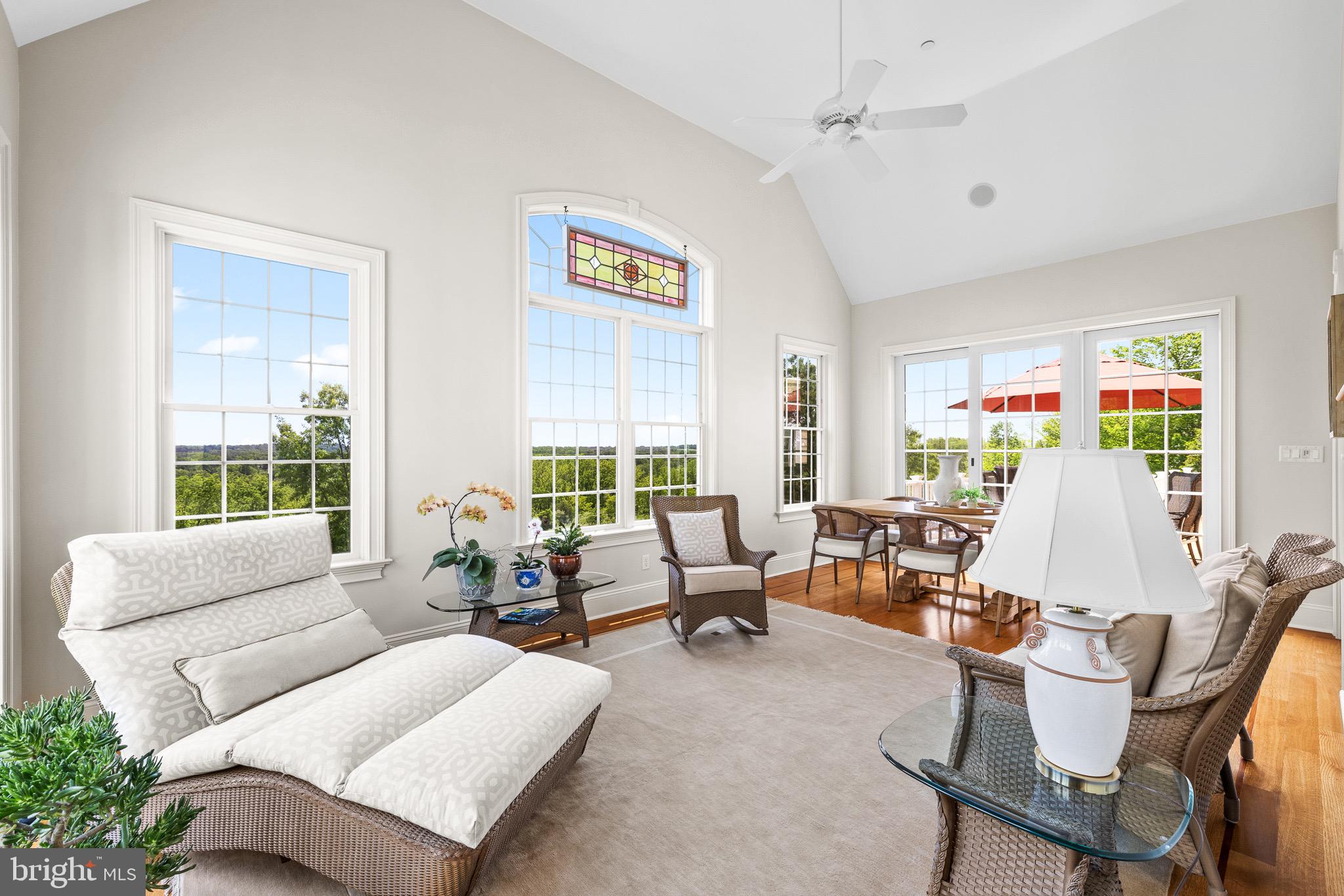 5835 RIDGEVIEW DRIVE