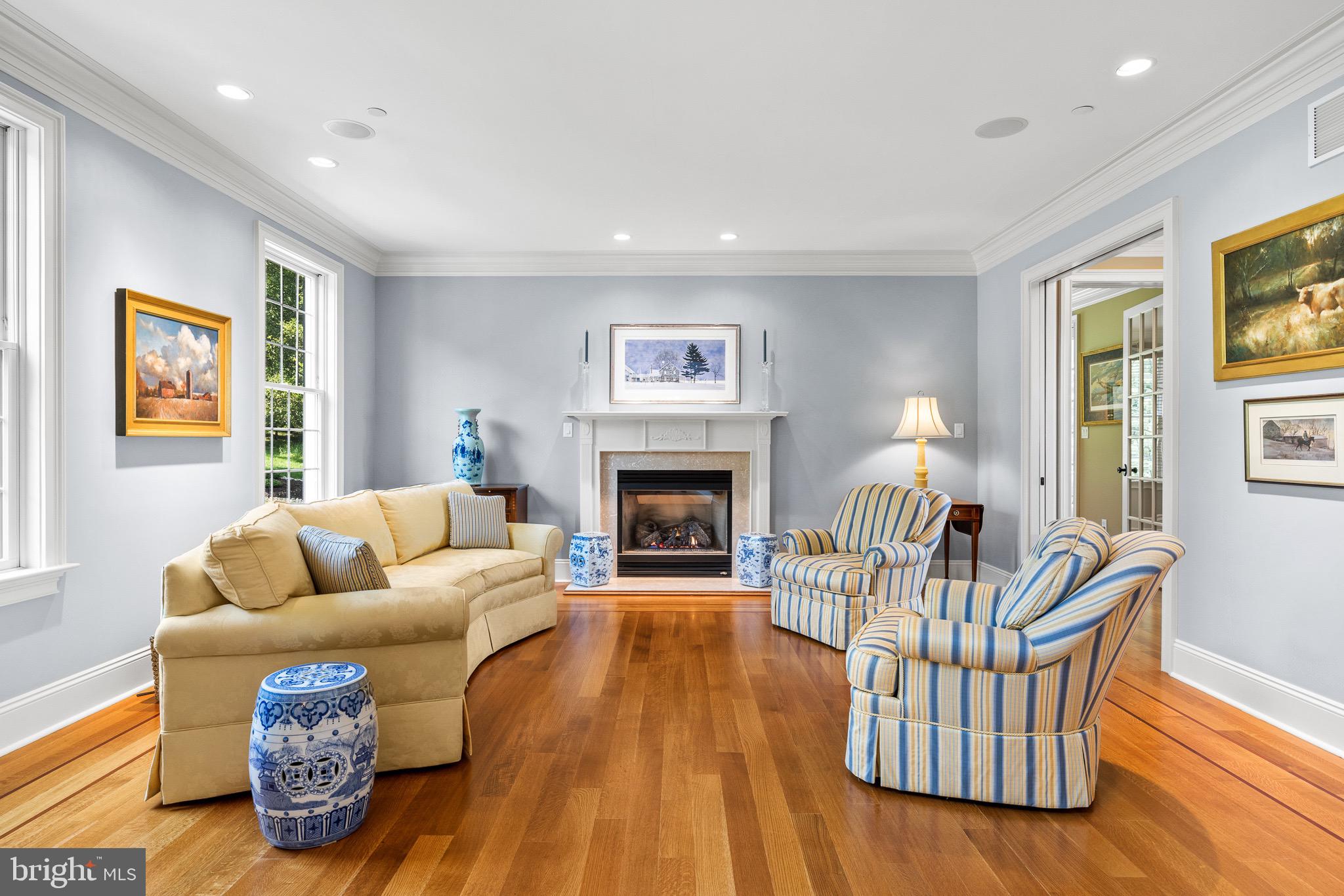 5835 RIDGEVIEW DRIVE