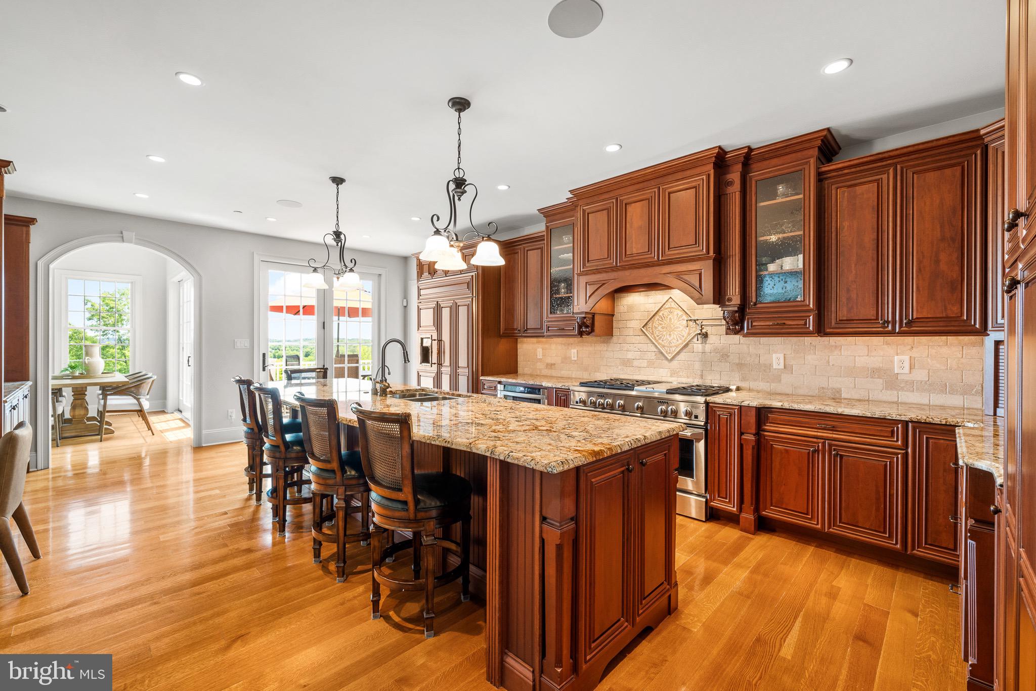 5835 RIDGEVIEW DRIVE