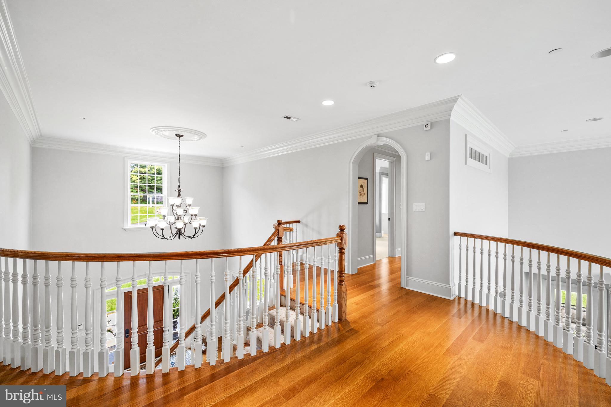 5835 RIDGEVIEW DRIVE