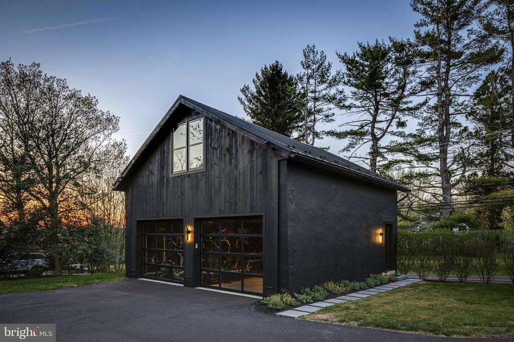 2169 AQUETONG ROAD