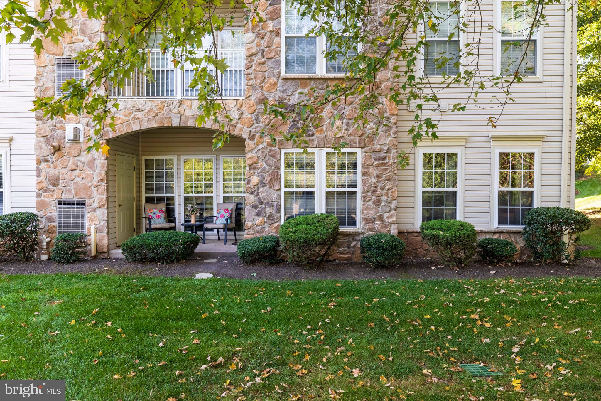 100 FIDDLELEAF LANE 104