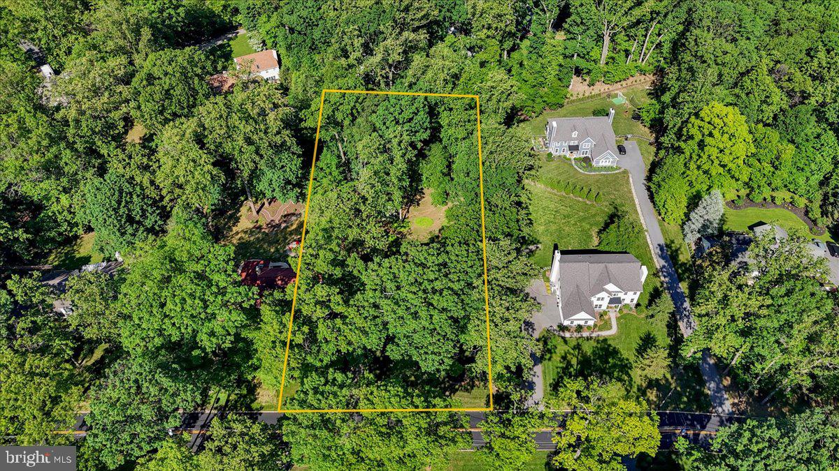 586 Berwyn Baptist Rd