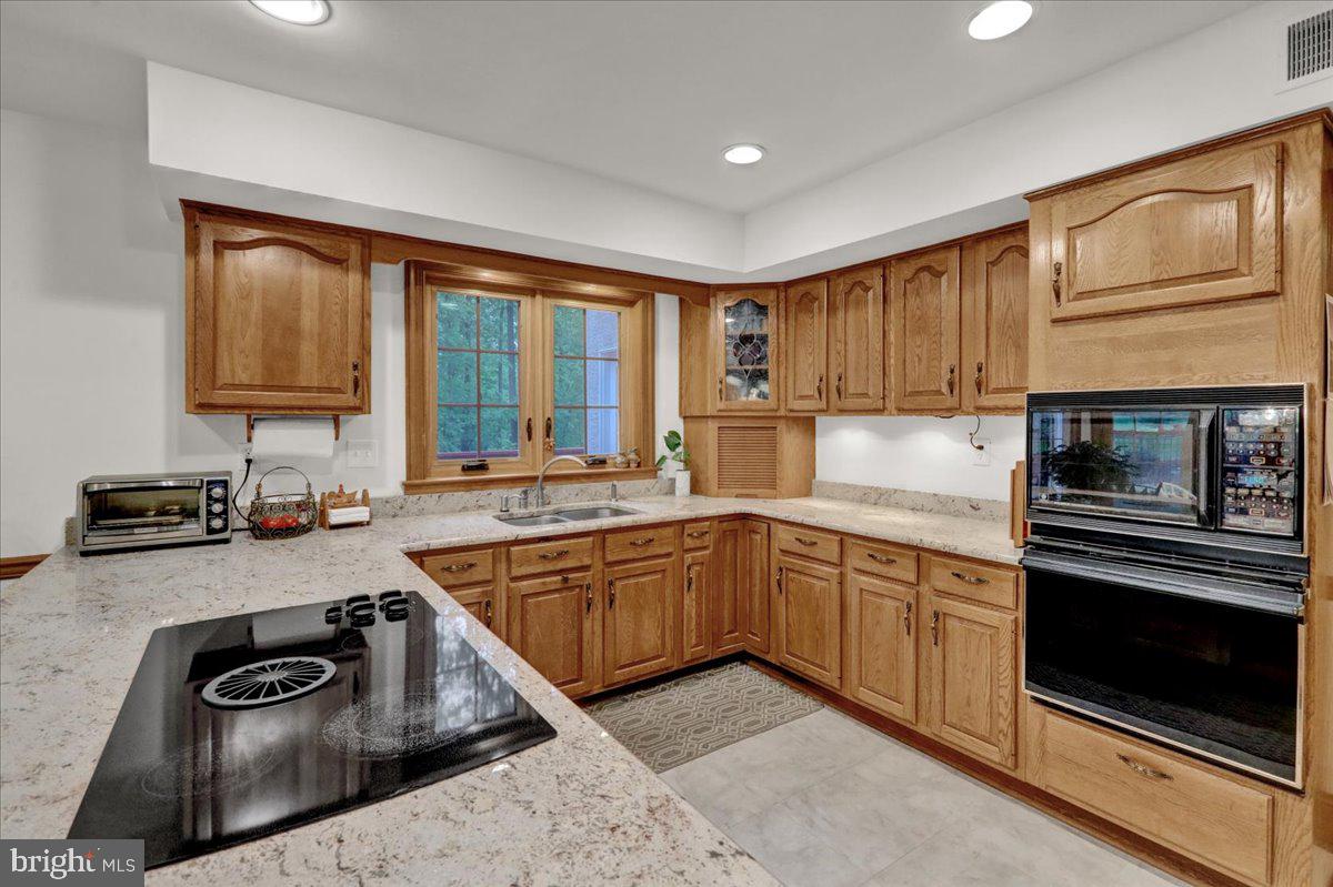 586 Berwyn Baptist Rd