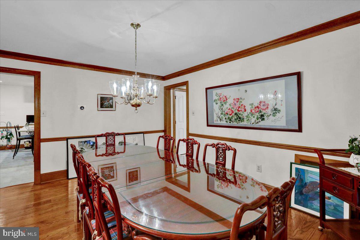 586 Berwyn Baptist Rd