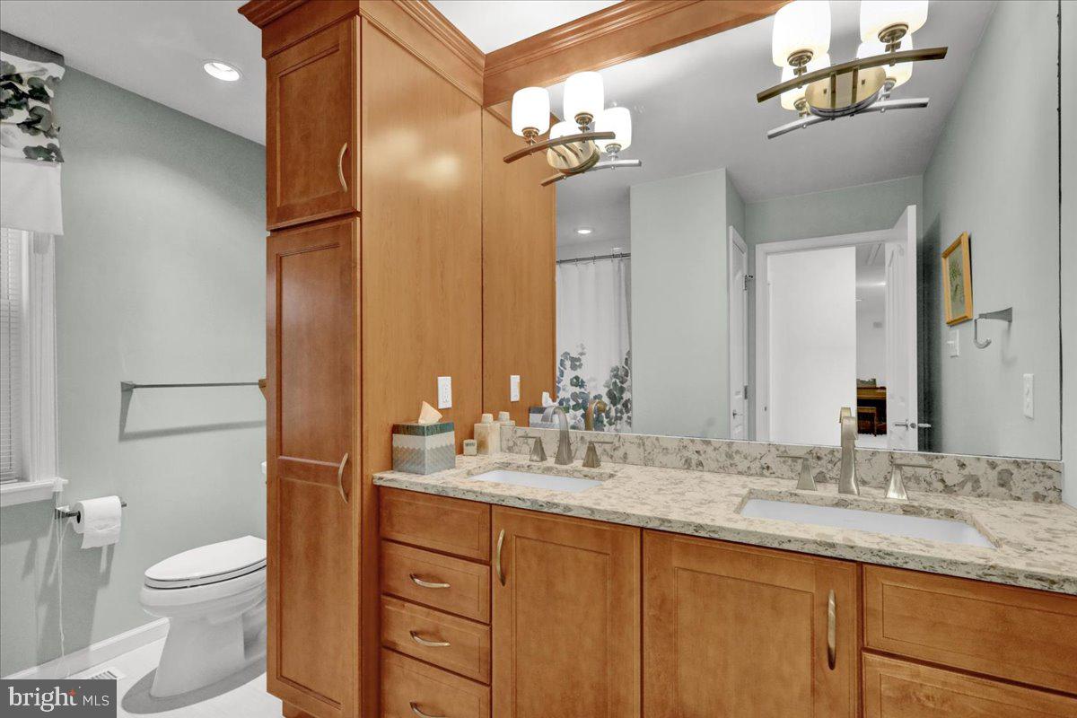 586 Berwyn Baptist Rd