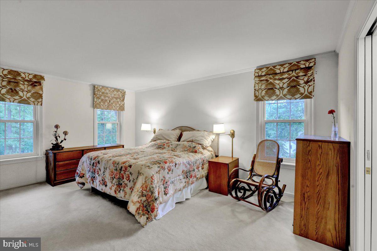 586 Berwyn Baptist Rd