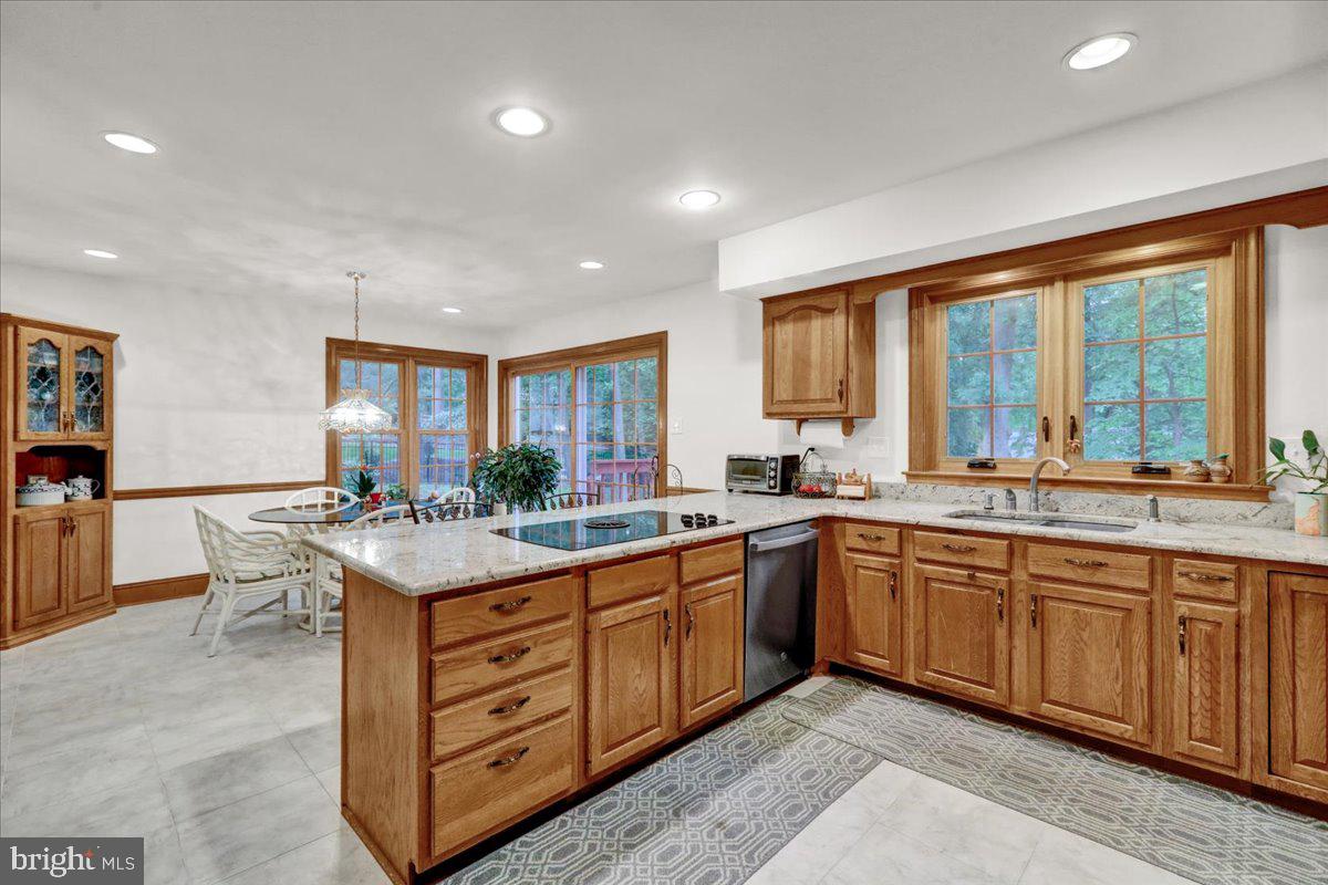 586 Berwyn Baptist Rd