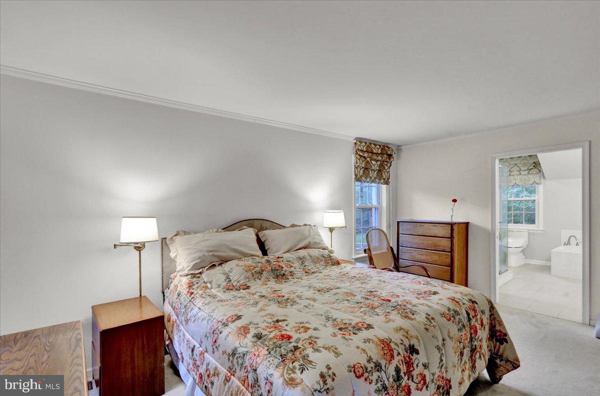 586 Berwyn Baptist Rd