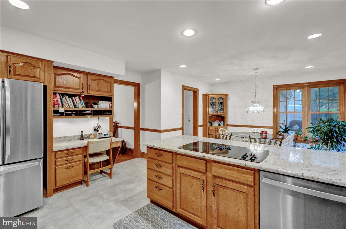 586 Berwyn Baptist Rd