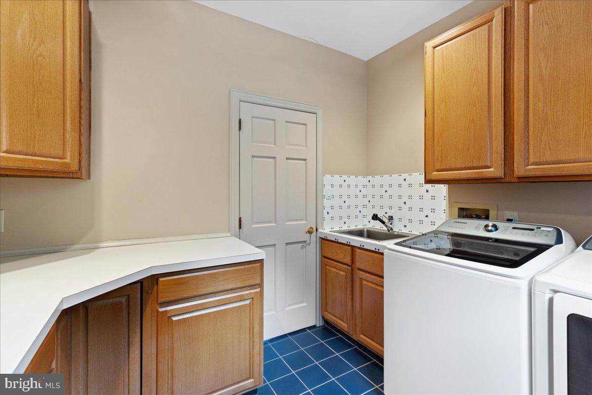 1208 Hunt Seat Dr