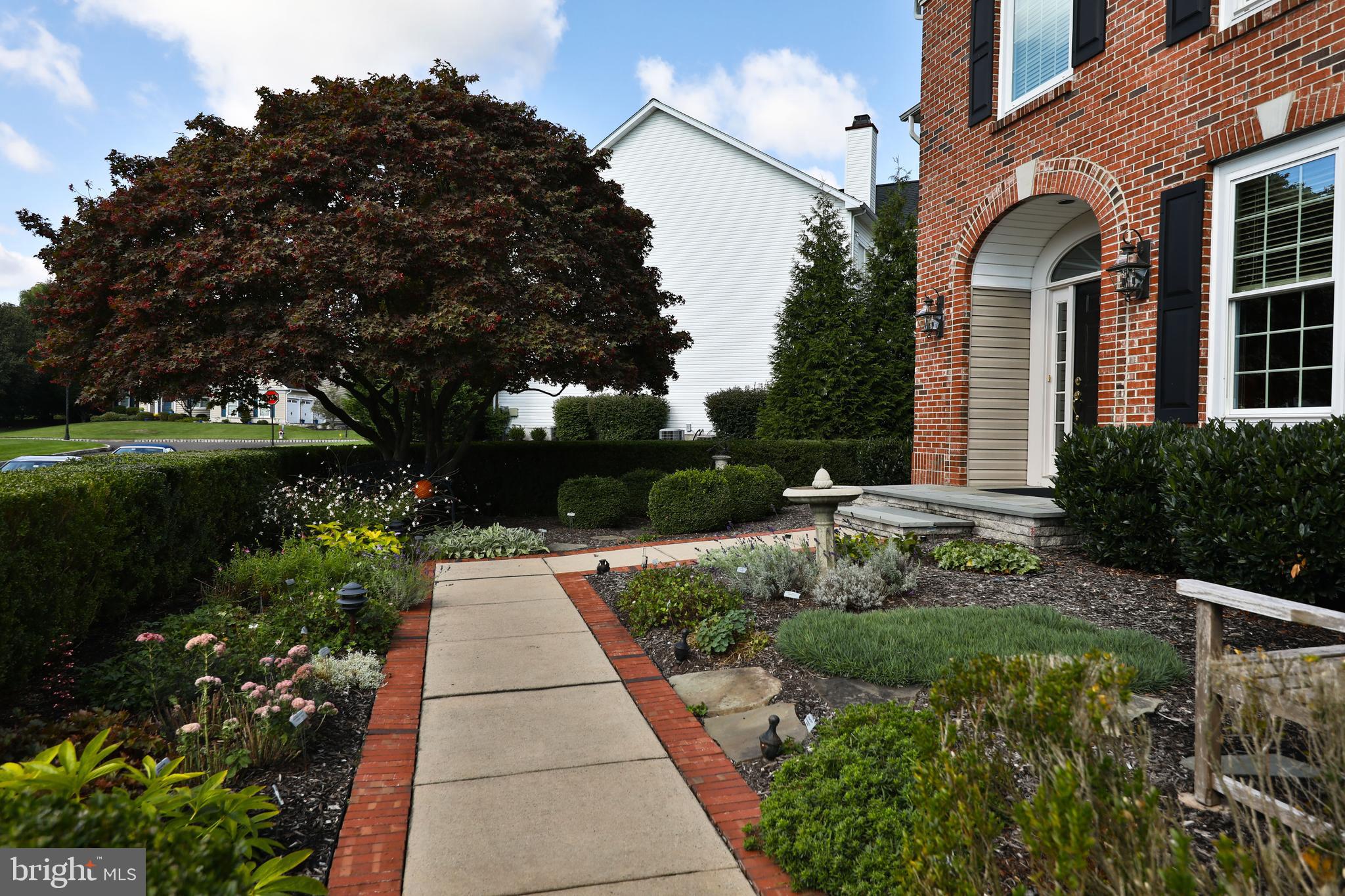 529 Exeter Ct