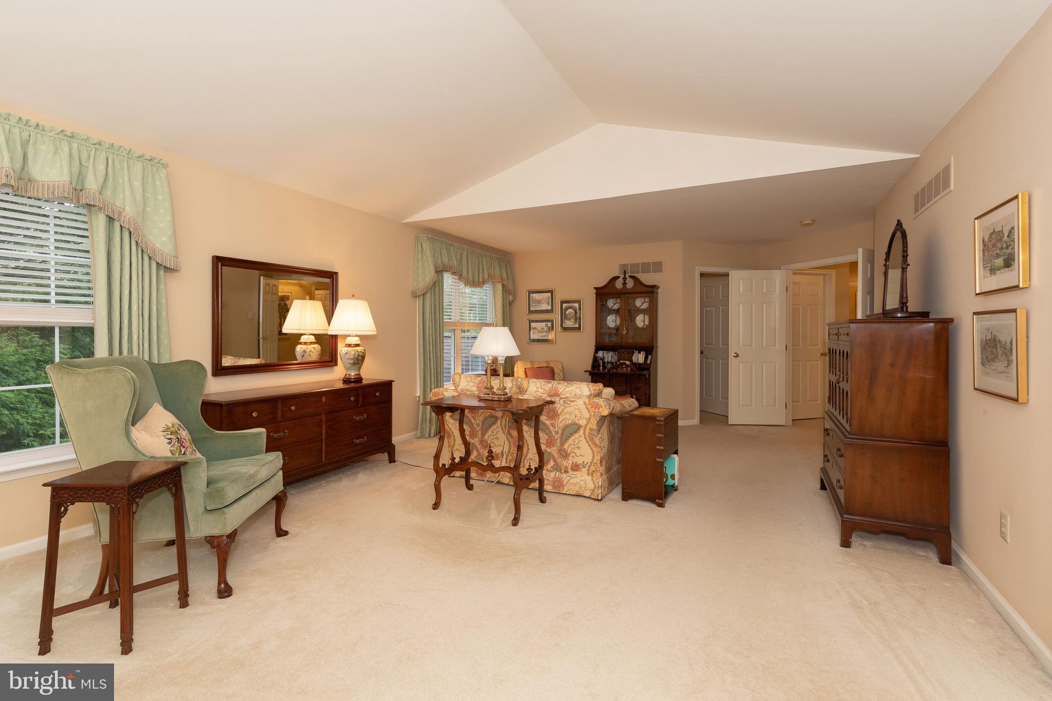 529 Exeter Ct