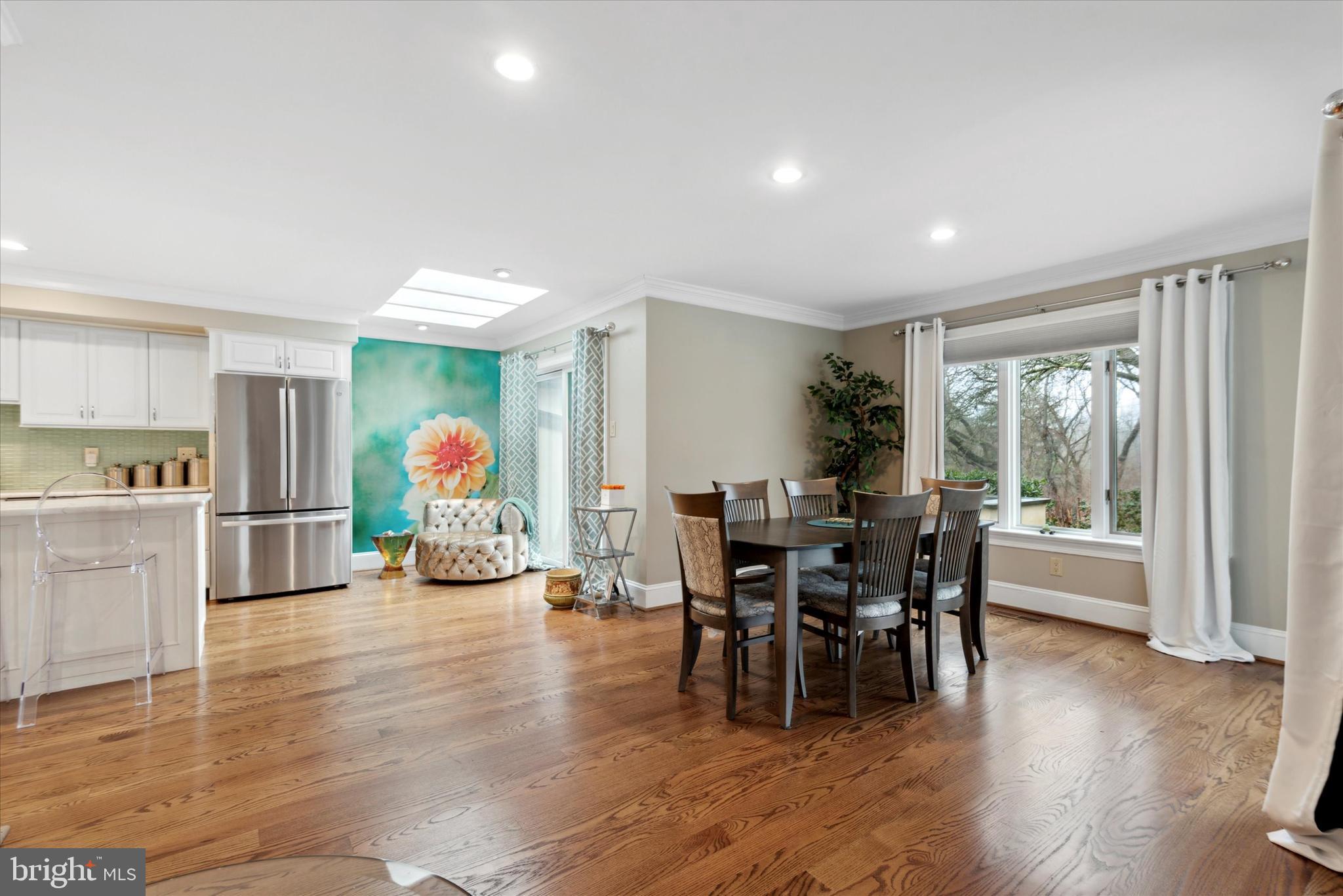 11 Springhouse Ln