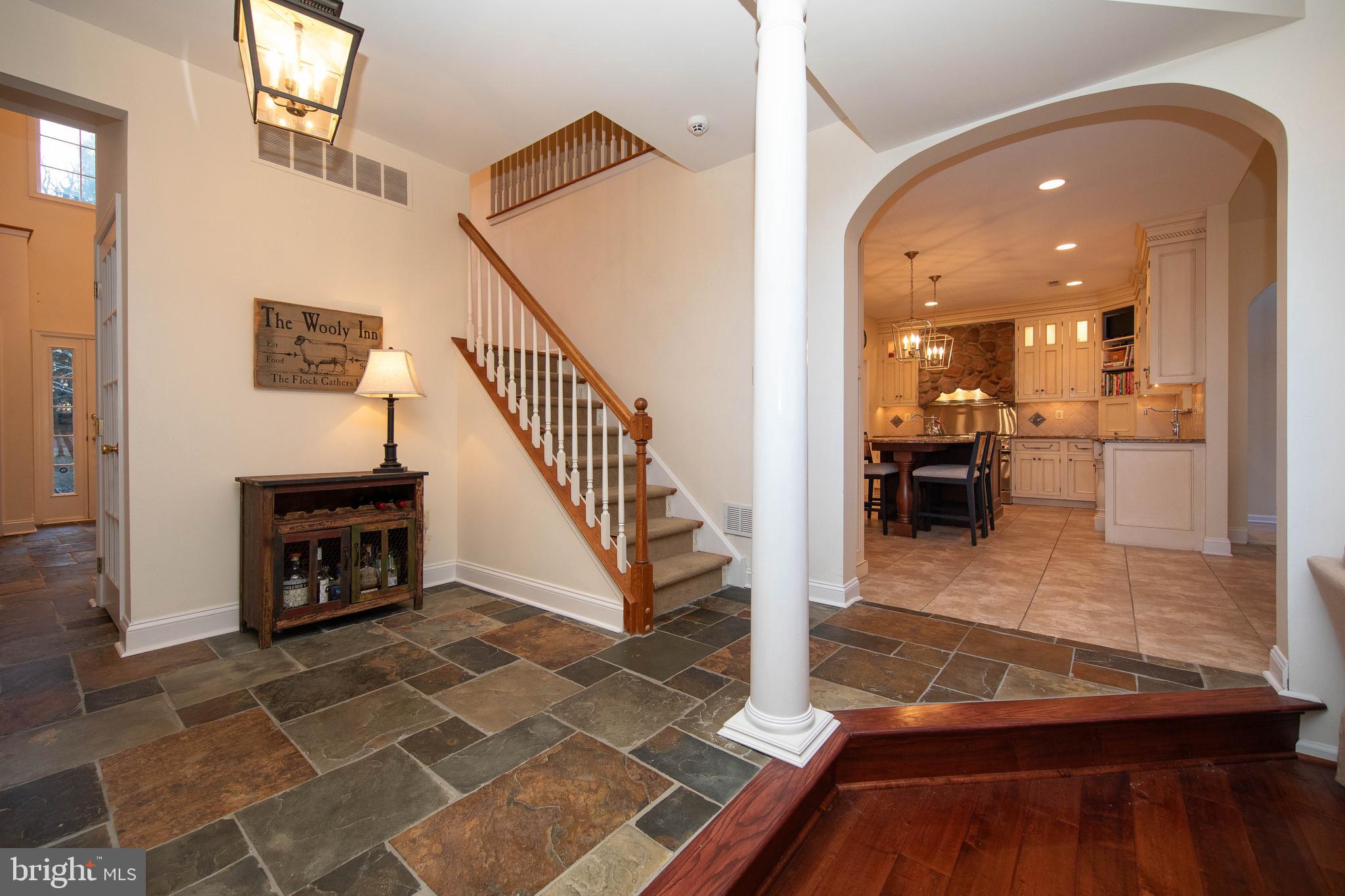 830 Wooded Pond Rd