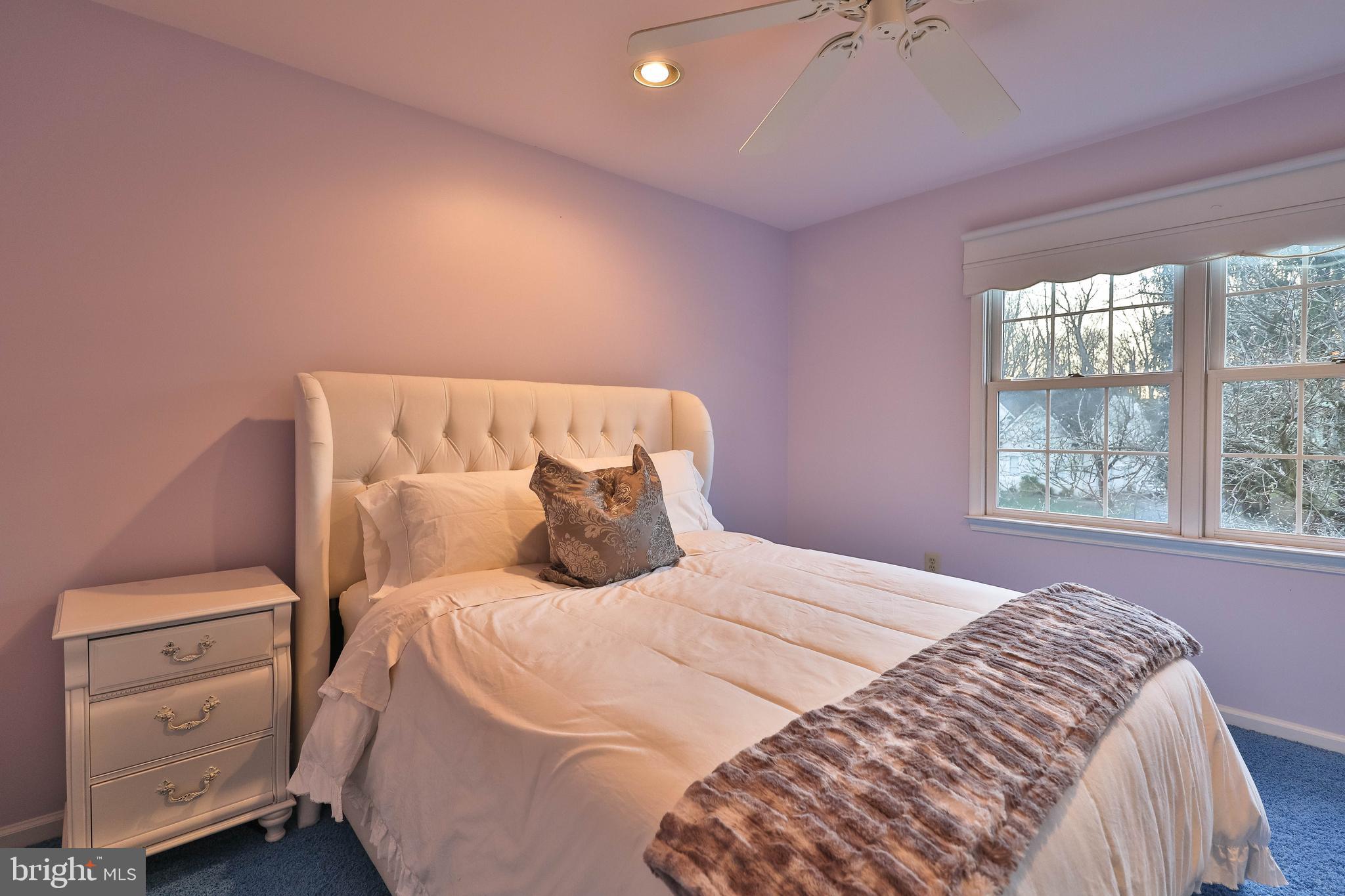 830 Wooded Pond Rd