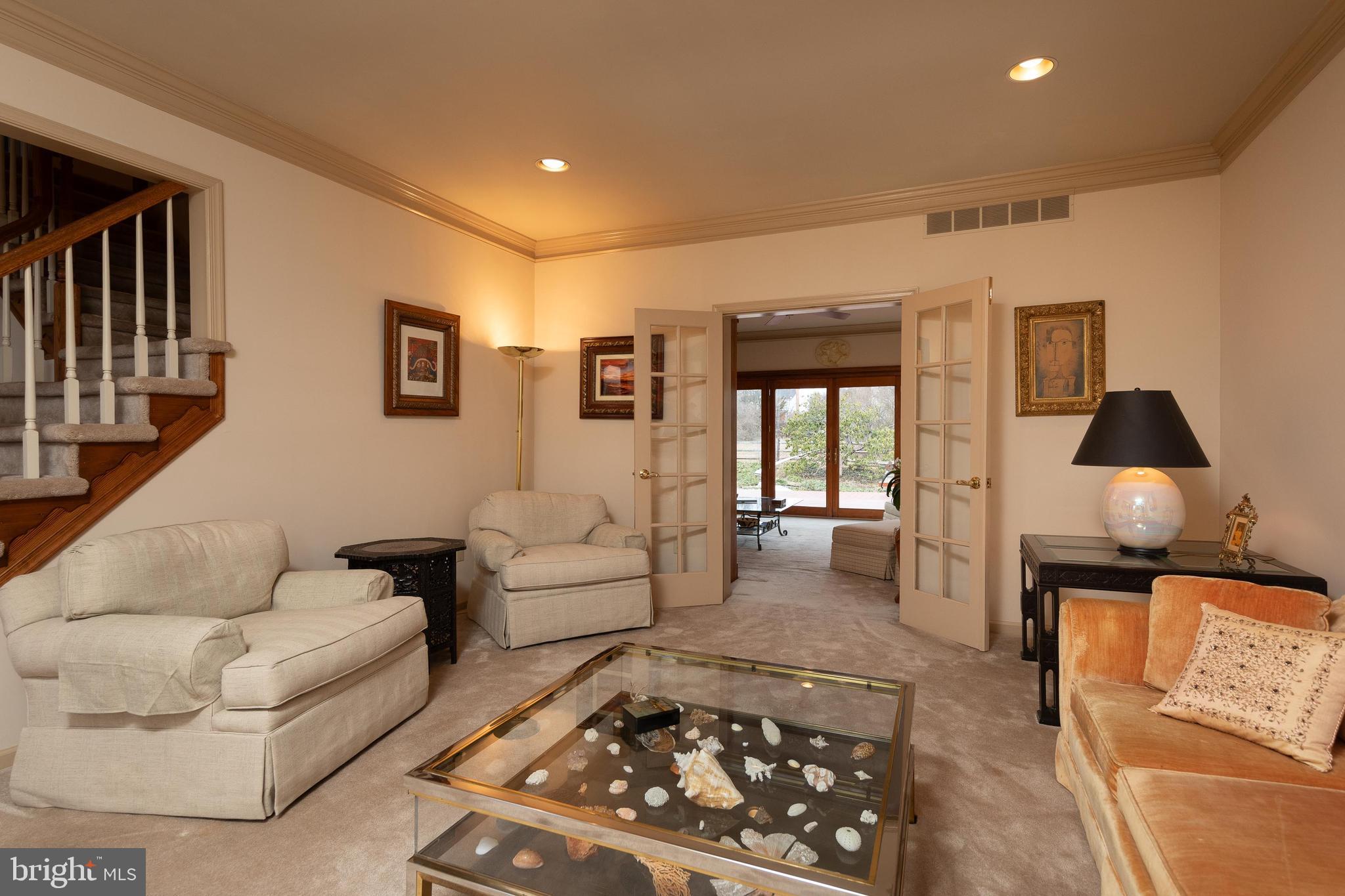 700 Whitney Dr