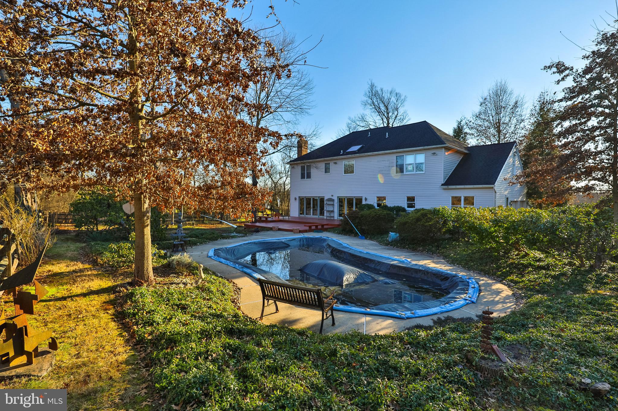 700 Whitney Dr