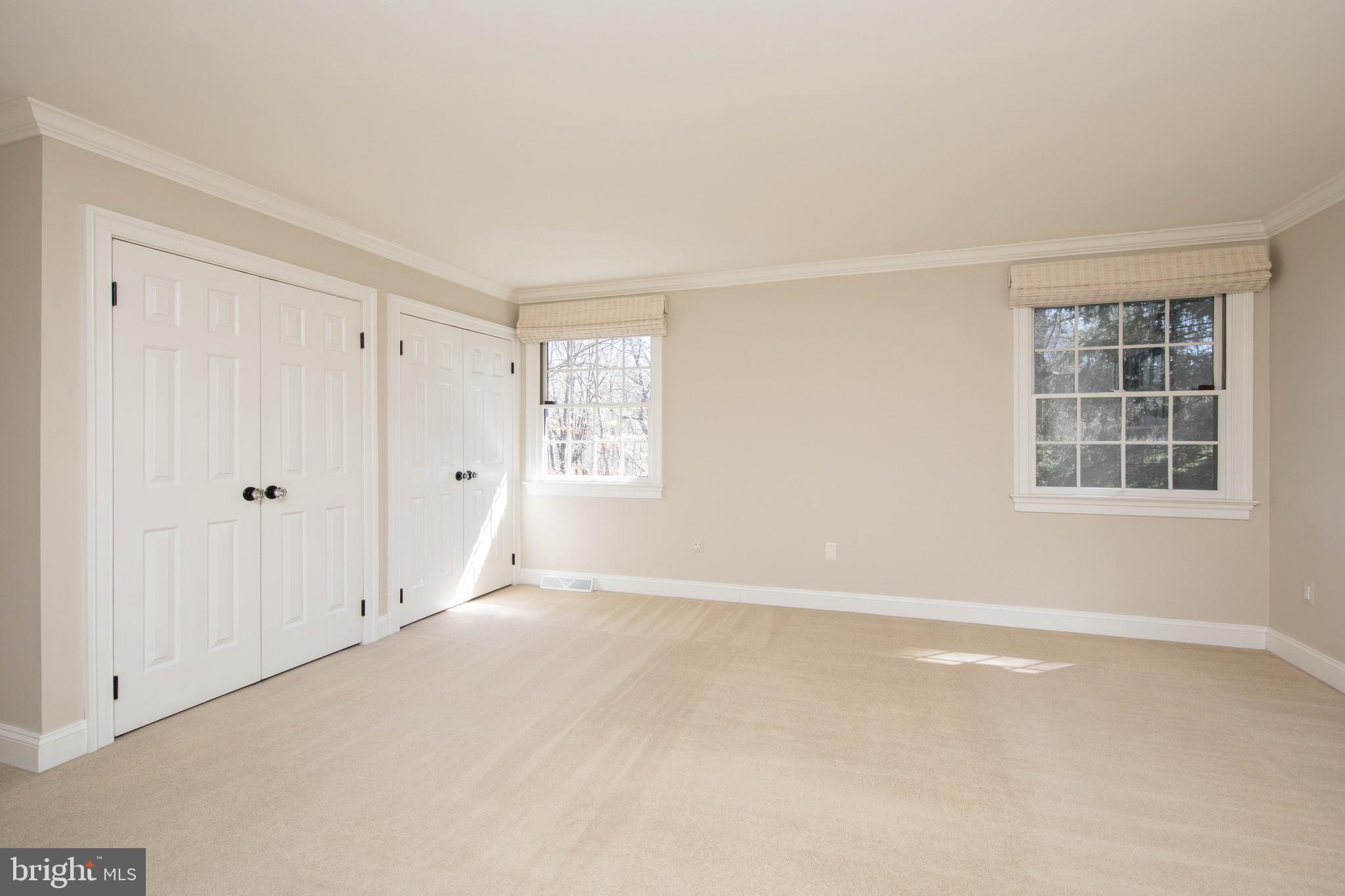 1503 Valley View Dr