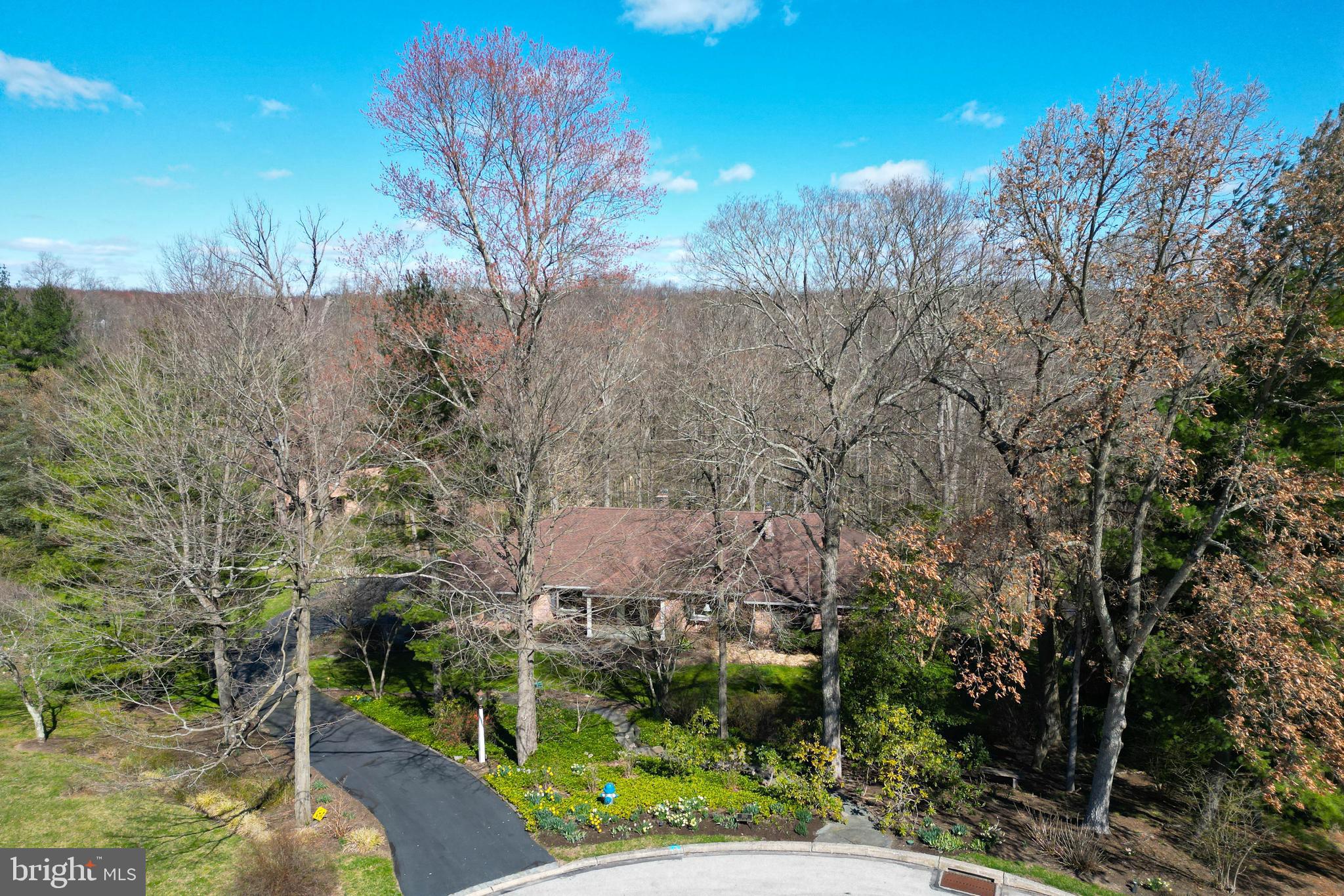 1503 Valley View Dr
