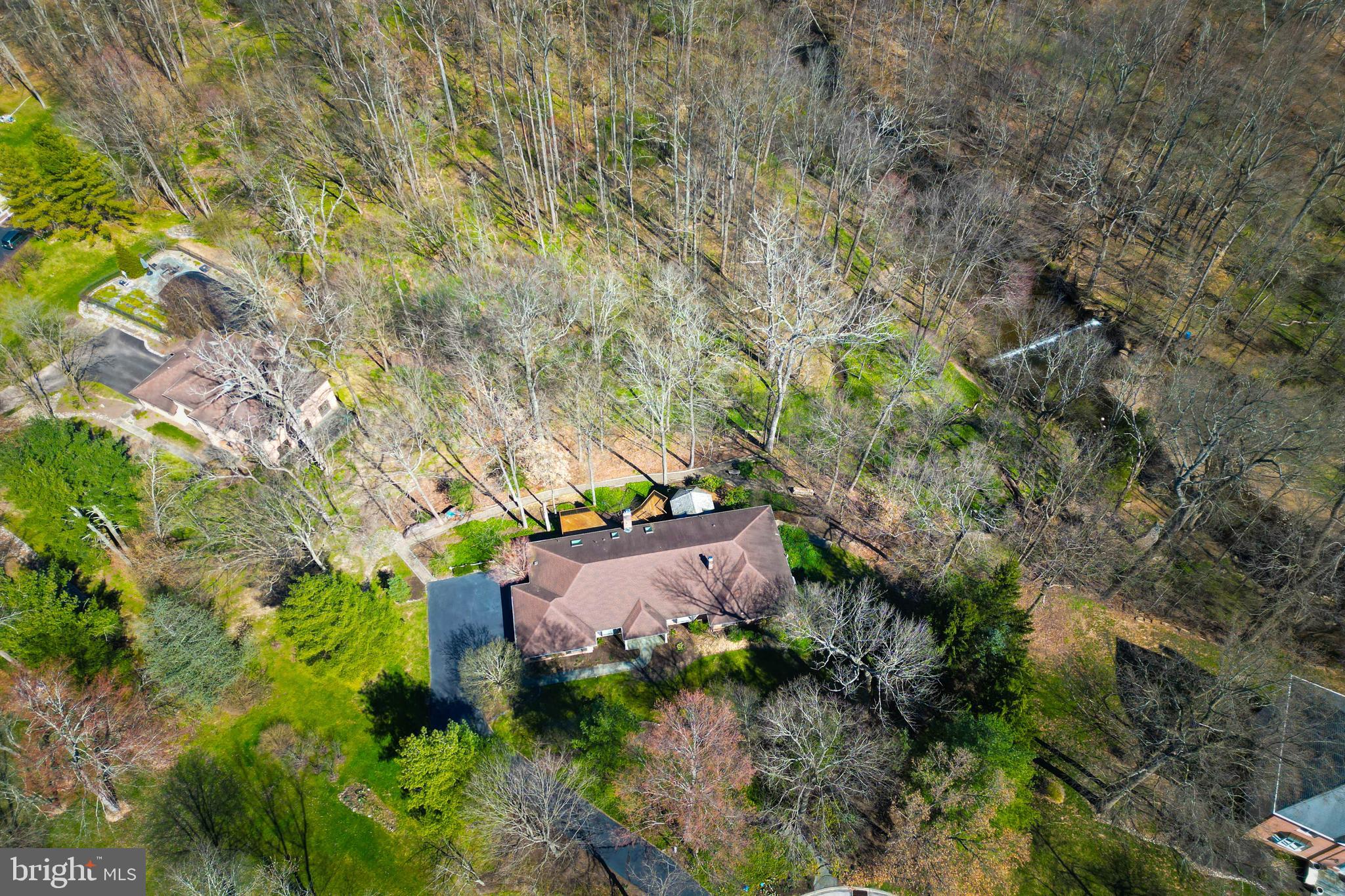 1503 Valley View Dr