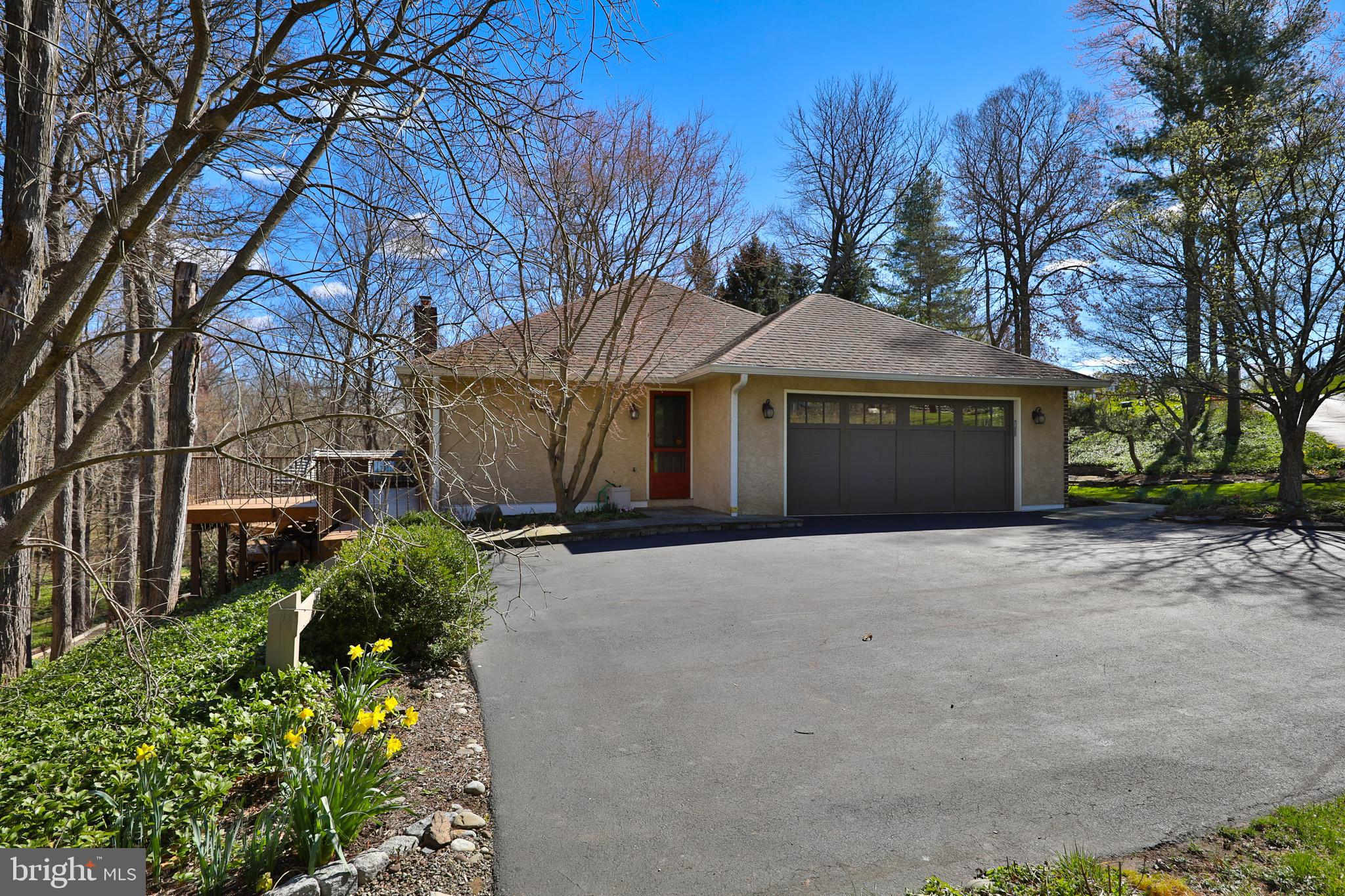 1503 Valley View Dr