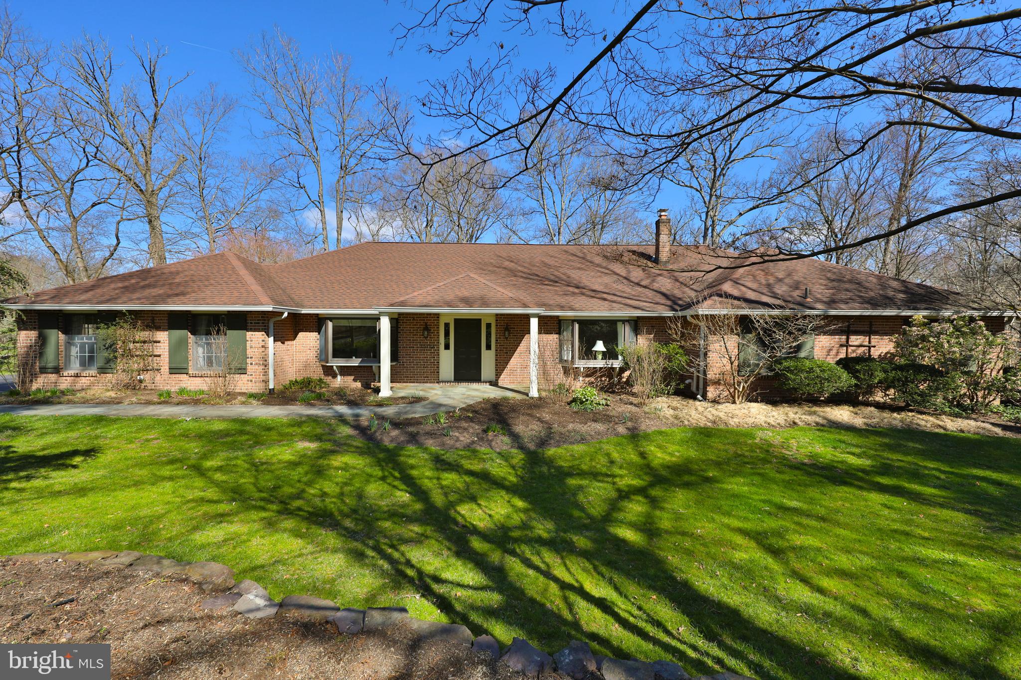 1503 Valley View Dr