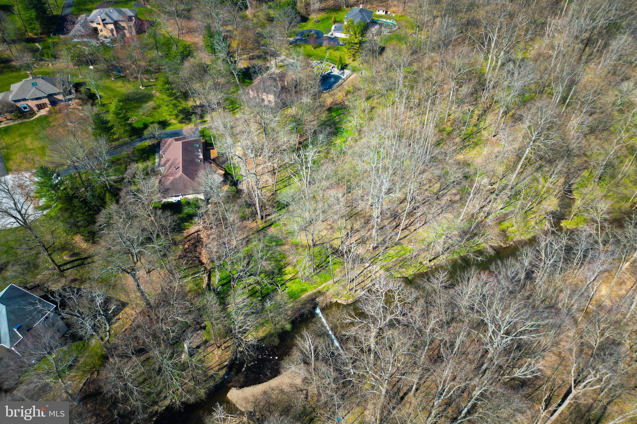 1503 Valley View Dr