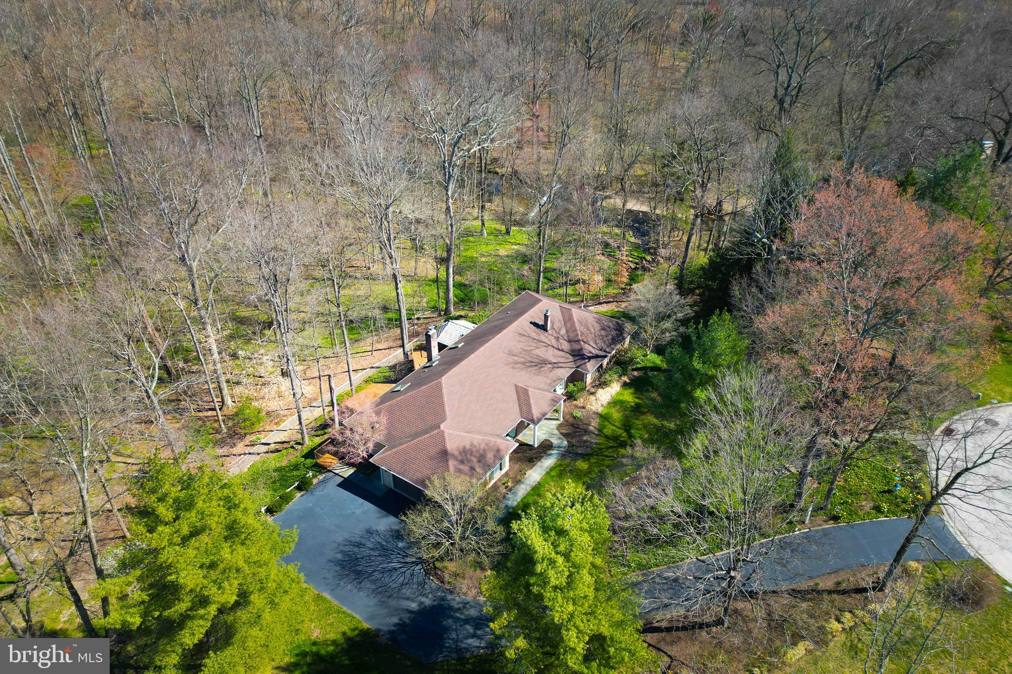 1503 Valley View Dr