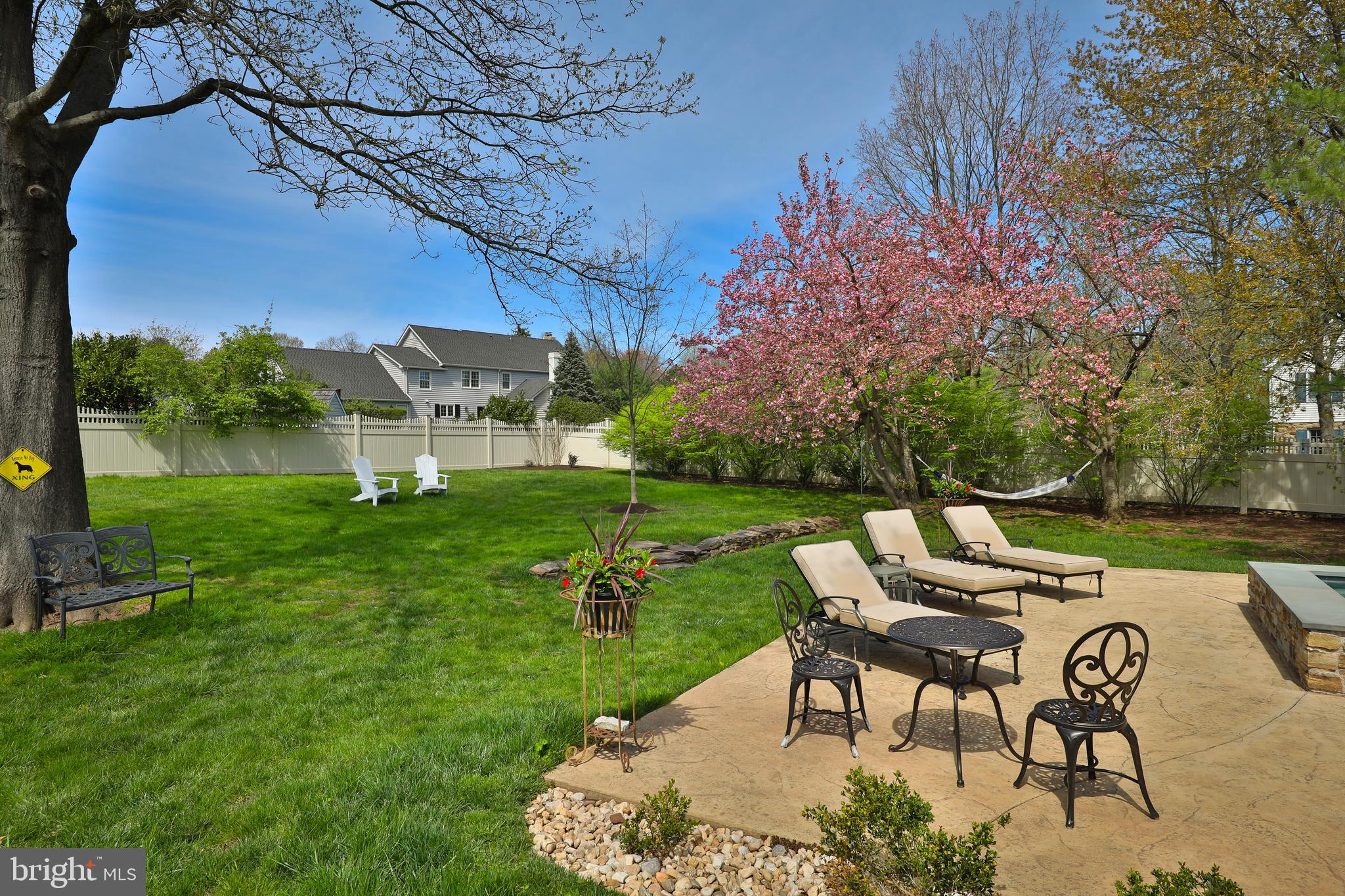 1213 Forest Hill Dr