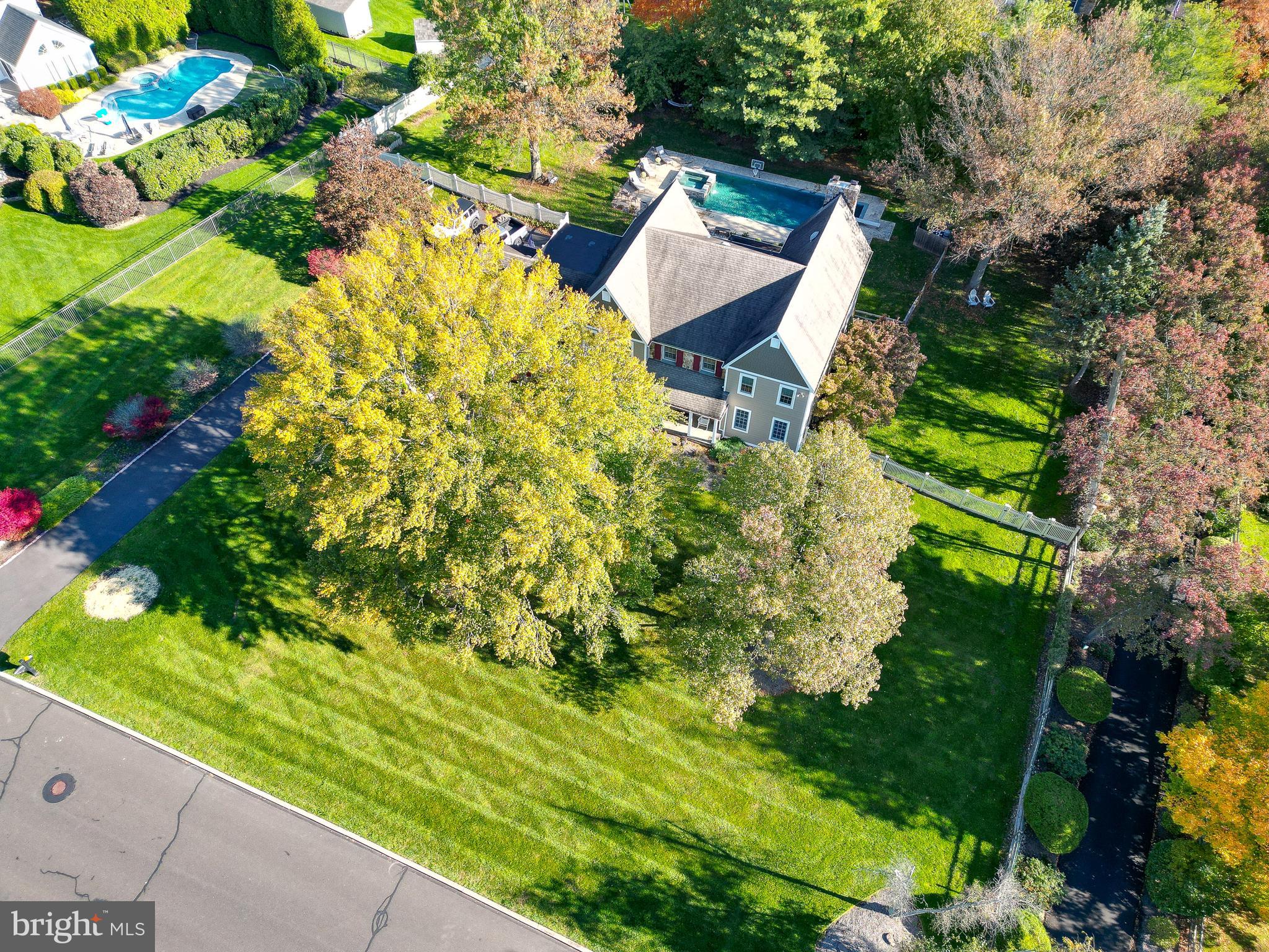 1213 Forest Hill Dr