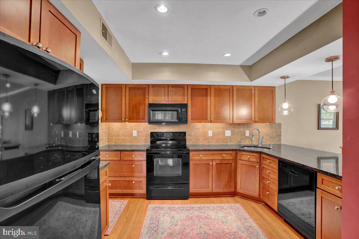 301 Bangor Ln