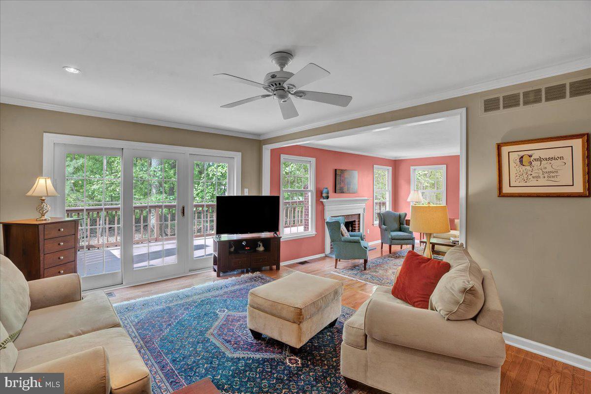 301 Bangor Ln