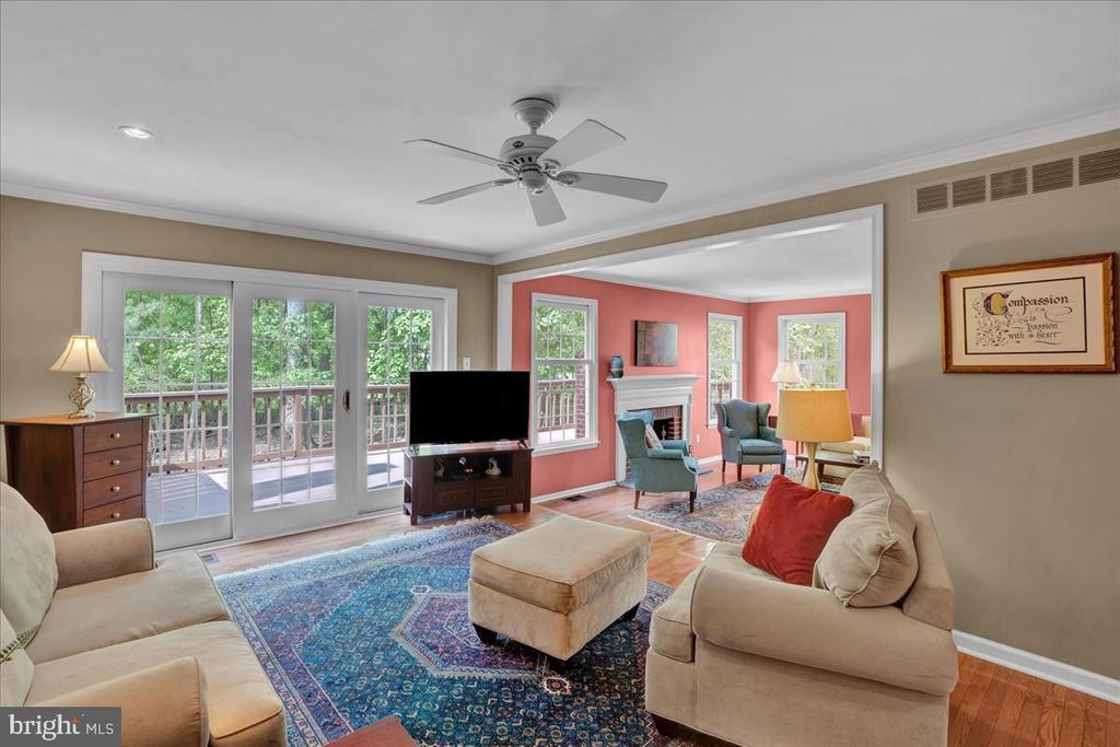 301 Bangor Ln