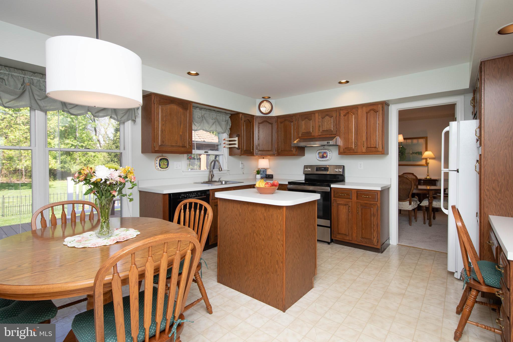 384 Gosling Dr