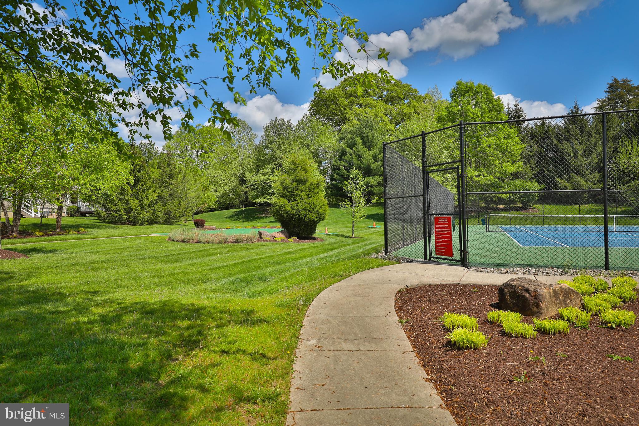 127 Sloan Rd