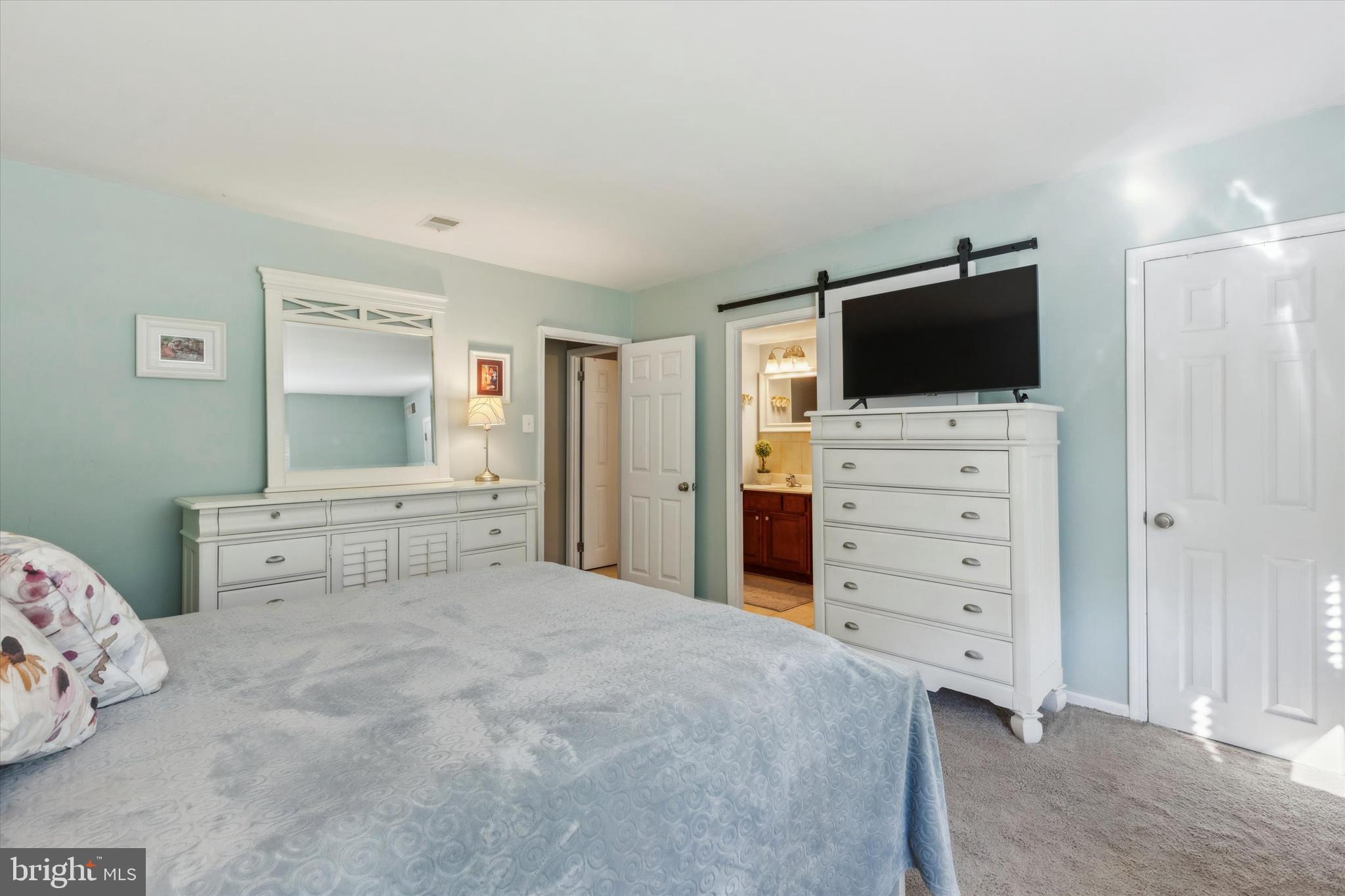 44 Coventry Ct