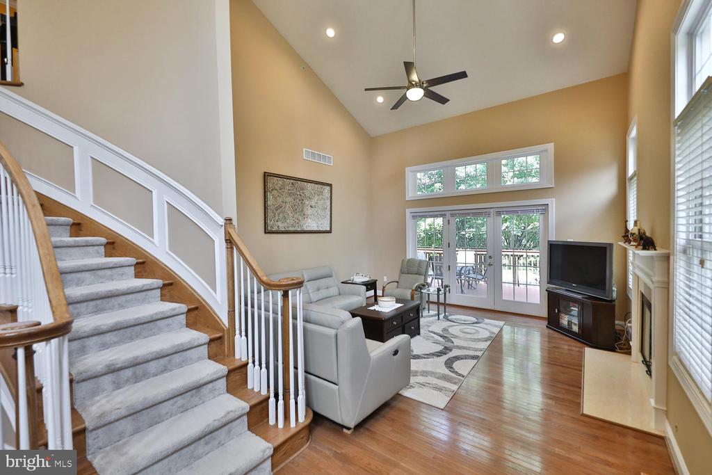 1260 Johnson Ln
