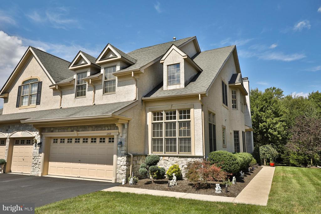 1260 Johnson Ln