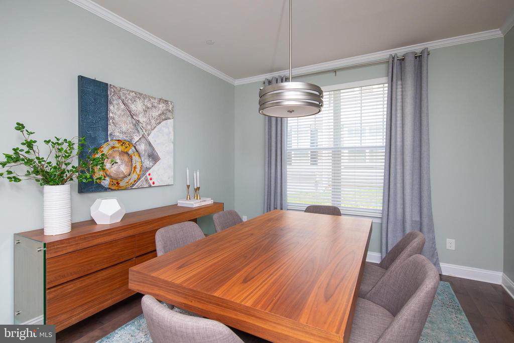 33 Penn Manor Ct