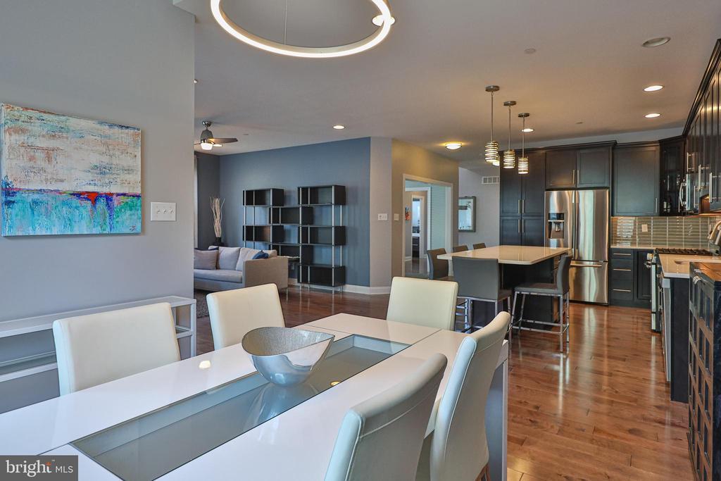 33 Penn Manor Ct