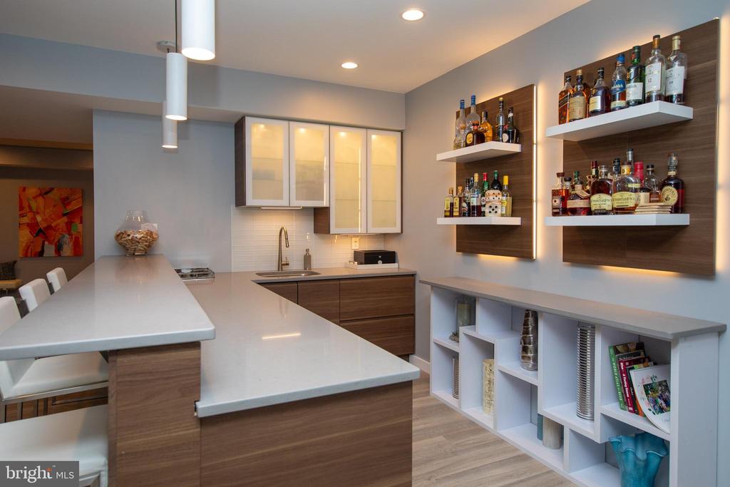 33 Penn Manor Ct