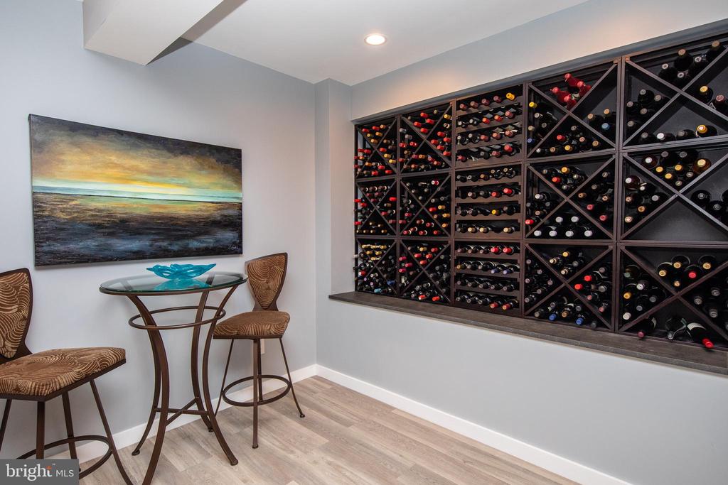 33 Penn Manor Ct