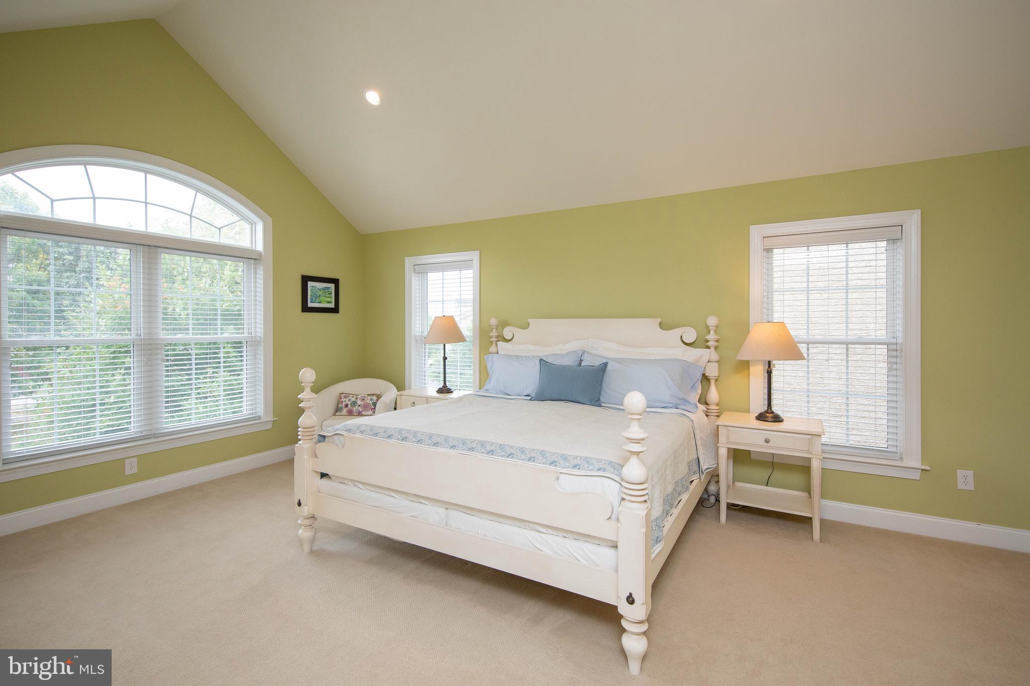 104 Carriage Ct