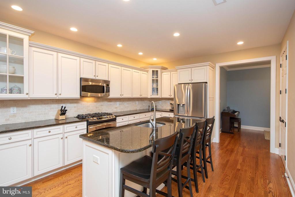 104 Carriage Ct